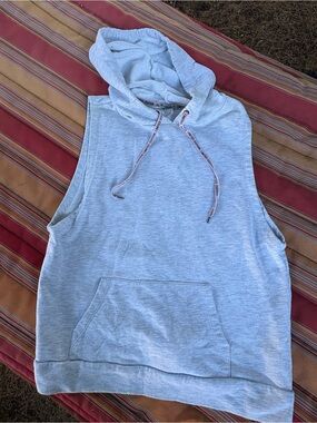 Forever 21 Light Gray Sleeveless Hooded Top with Pink Drawstrings